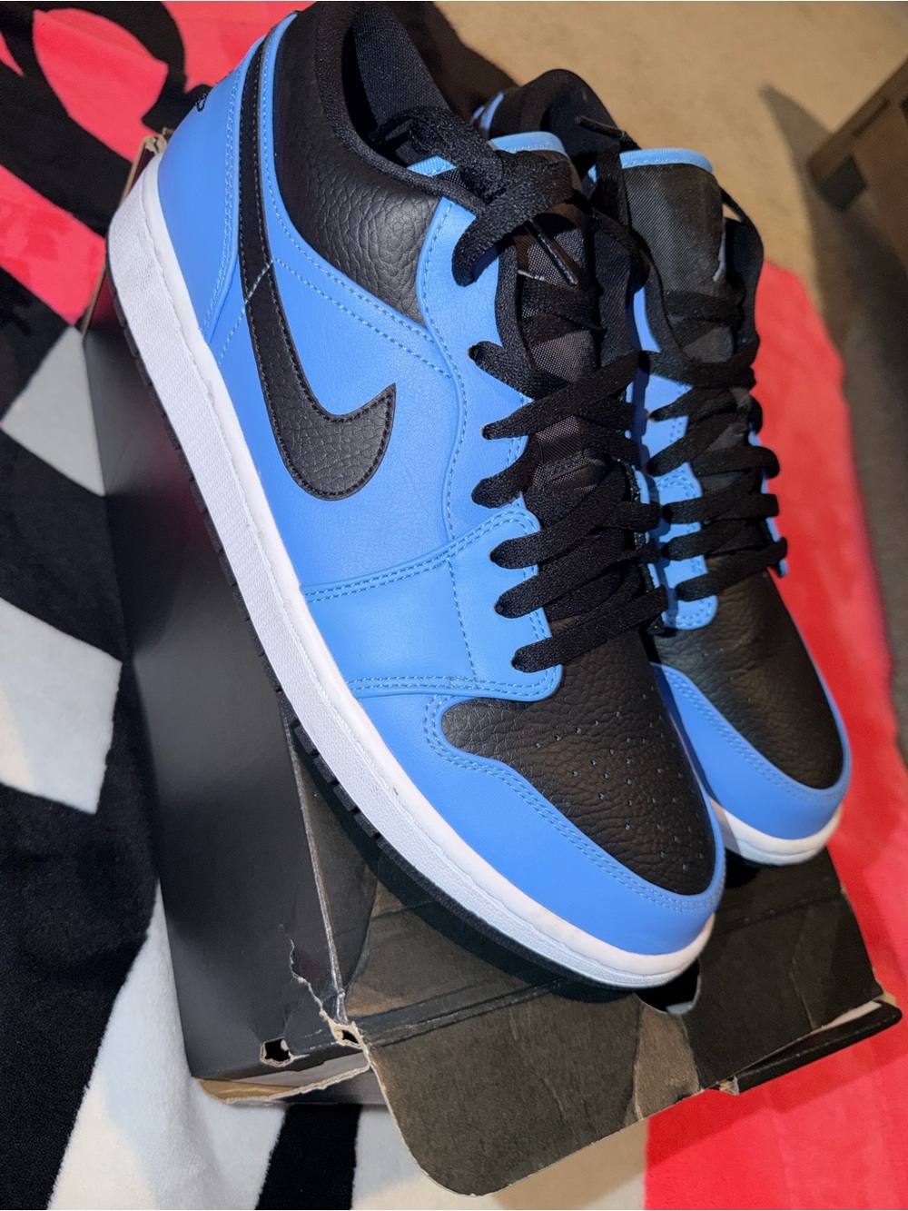 Nike Air Jordan 1 Low - Black/University Blue - Picture 3 of 5
